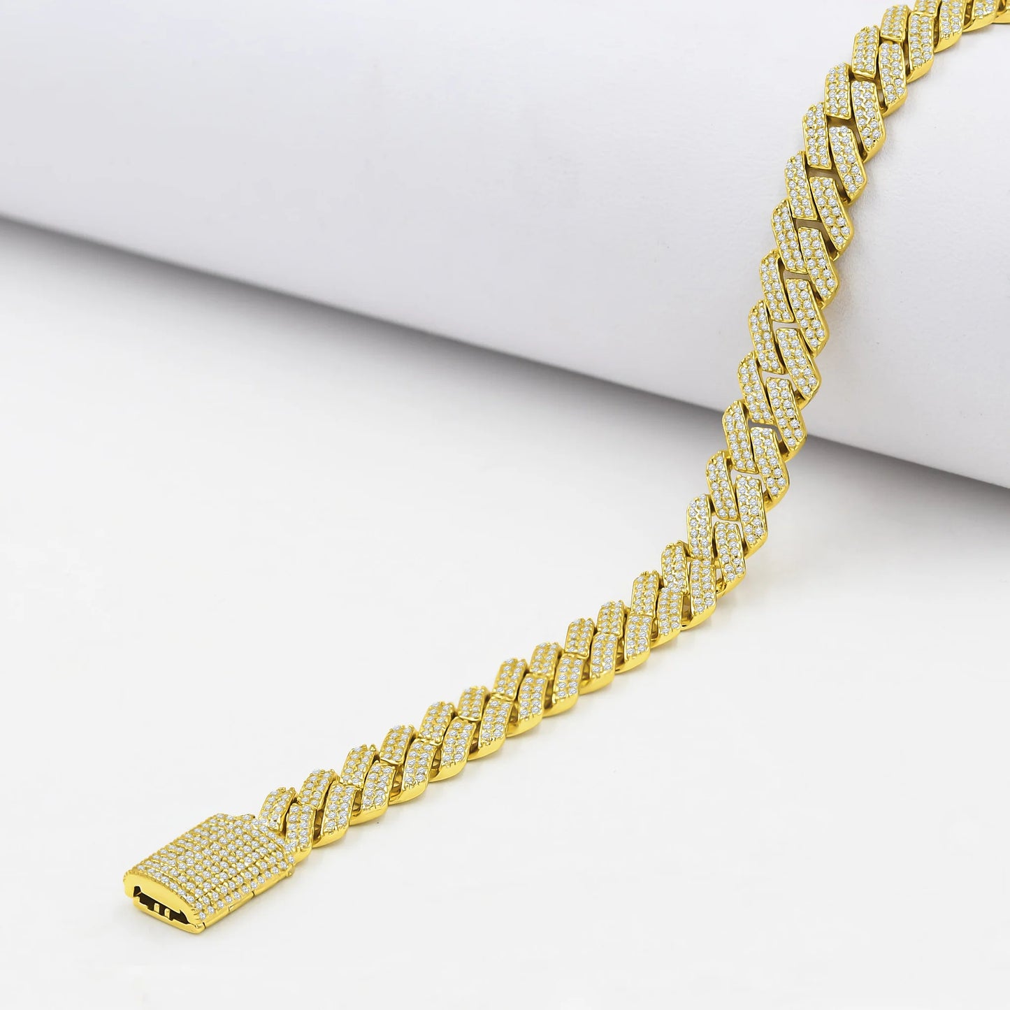 OPULENT 8 MM 925 MOISSANITE CUBAN CHAIN | 992452
