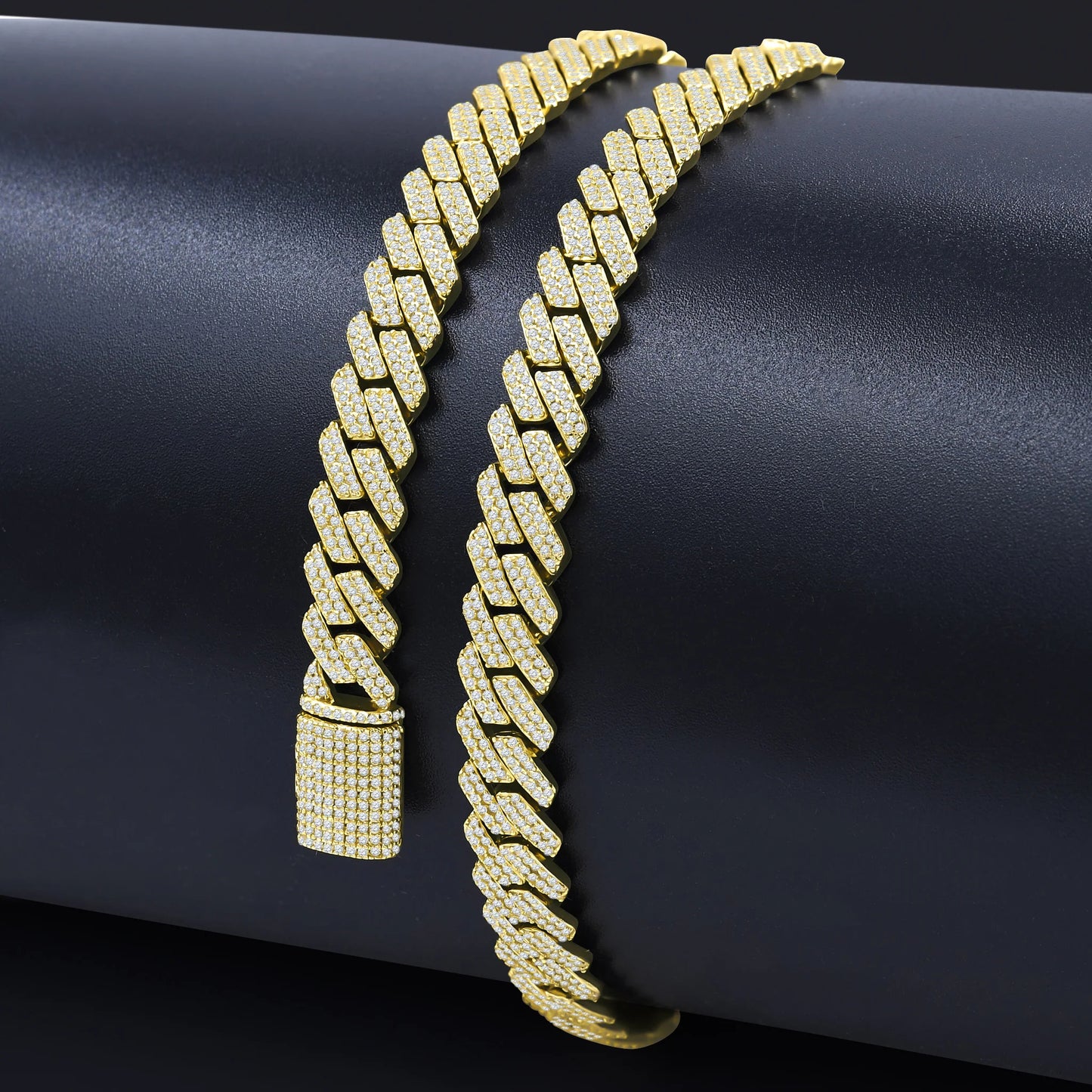OPULENT 8 MM 925 MOISSANITE CUBAN CHAIN | 992452