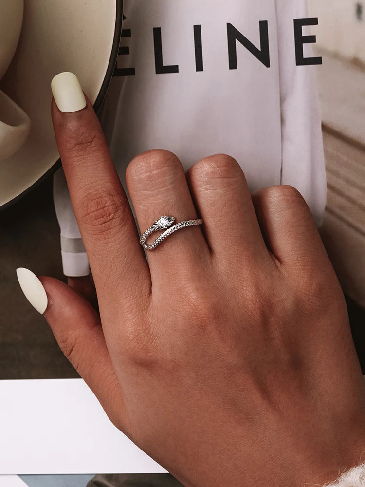 Lara Ring